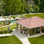 Гостевой дом Vcelarsky Dvur 4*