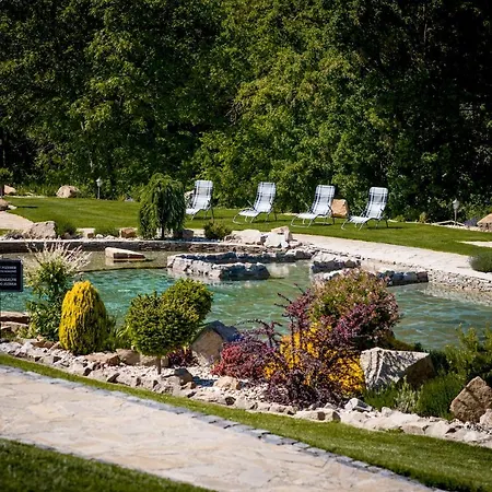 Vcelarsky Dvur 4* ليدنيس