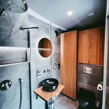 Vcelarsky Dvur 4*