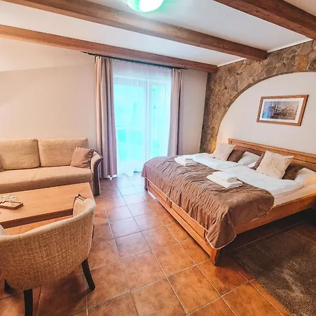 Vcelarsky Dvur 4*