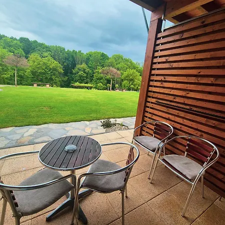 Guest house Vcelarsky Dvur 4*