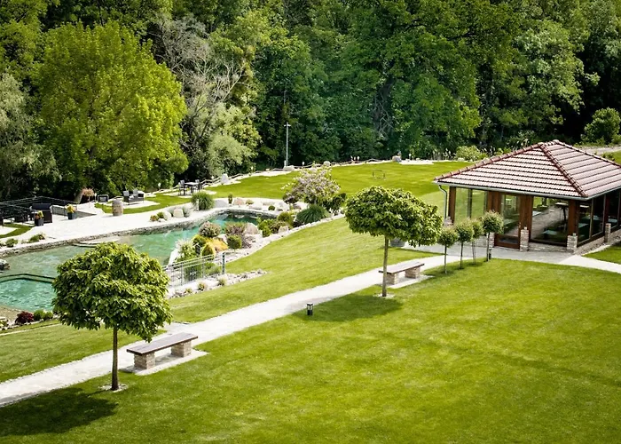 Πανσιόν Vcelarsky Dvur 4*